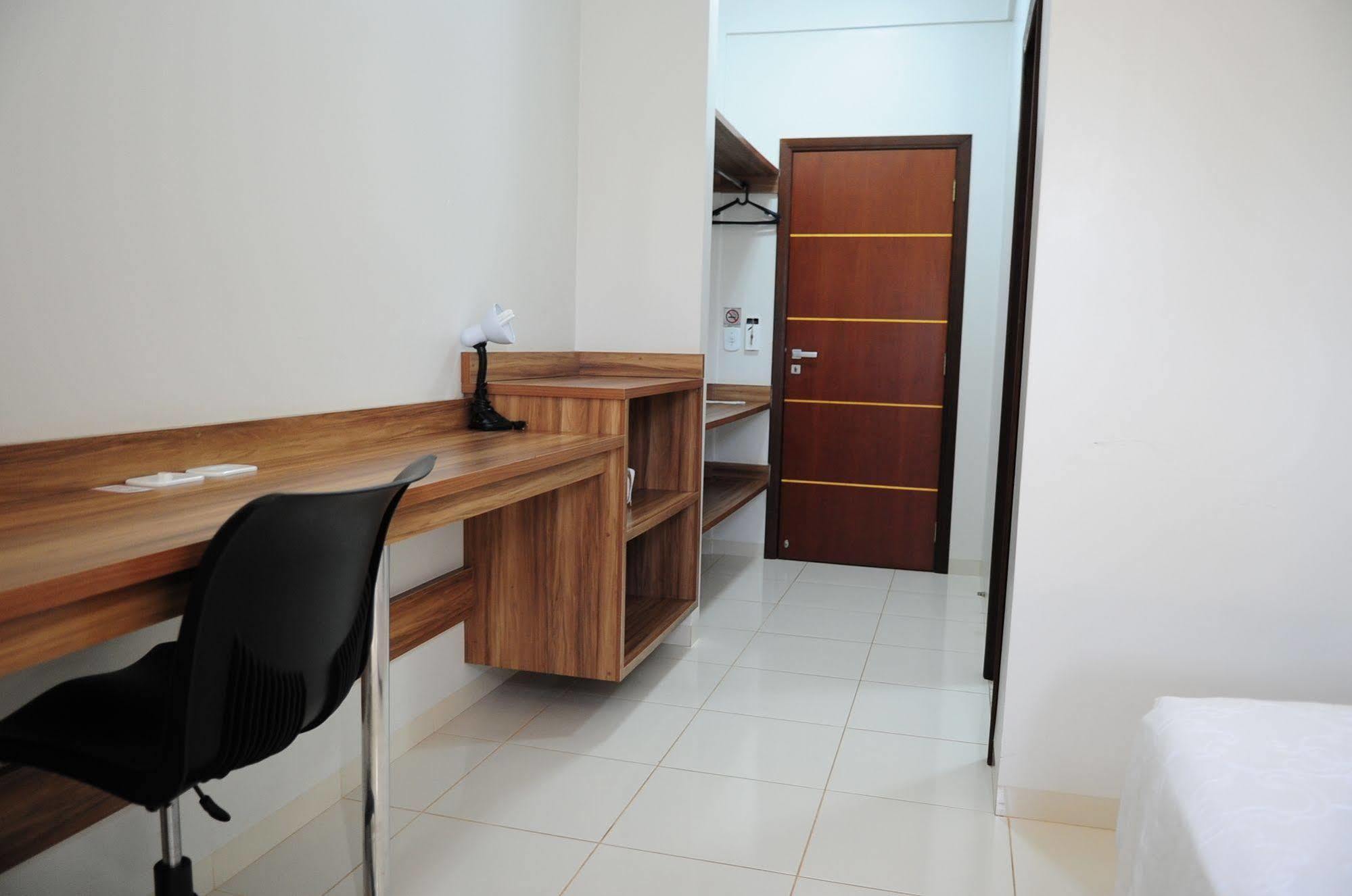 Mandino 4*